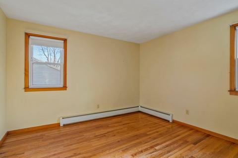 229 Mccarthy Ave, Chicopee, MA 01020 photo 33