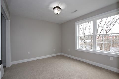 65 Marjorie St, Worcester, MA 01604 photo 8