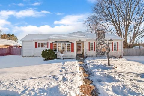 2021 Pine St, Palmer, MA 01080 photo 1