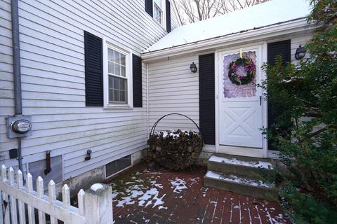 30 Walnut St, Plainville, MA 02762 photo 2