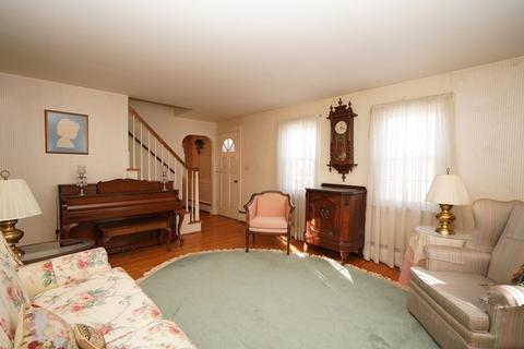 30 Walnut St, Plainville, MA 02762 photo 7