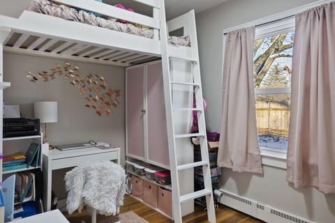 115 Sylvester St, Springfield, MA 01109 photo 12