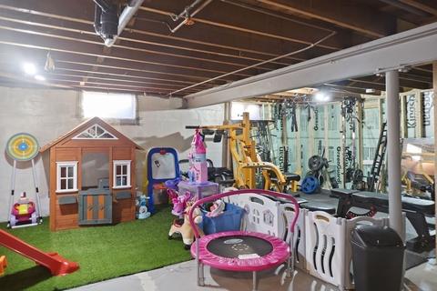 115 Sylvester St, Springfield, MA 01109 photo 20