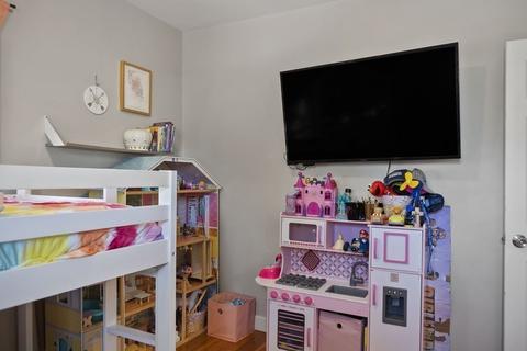 115 Sylvester St, Springfield, MA 01109 photo 11