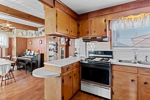 200 Hudson St, Fall River, MA 02720 photo 12