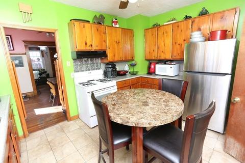 25 Berbay Cir, Springfield, MA 01109 photo 9