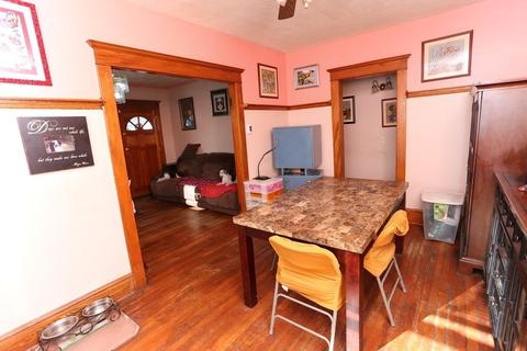 25 Berbay Cir, Springfield, MA 01109 photo 6