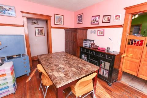25 Berbay Cir, Springfield, MA 01109 photo 5