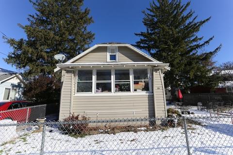 25 Berbay Cir, Springfield, MA 01109 photo 1