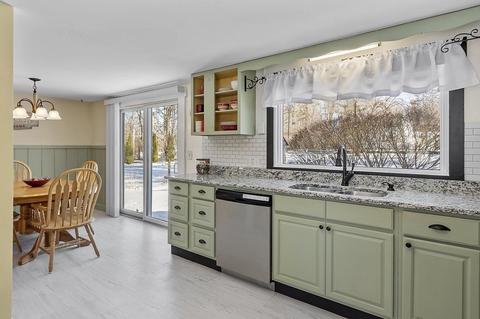 486 Pleasant St, Athol, MA 01331 photo 18