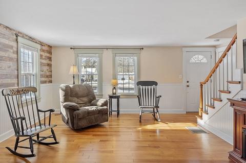 486 Pleasant St, Athol, MA 01331 photo 4