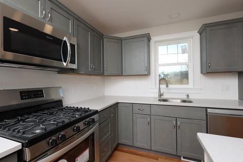 6 Chace St, Fall River, MA 02724 photo 9