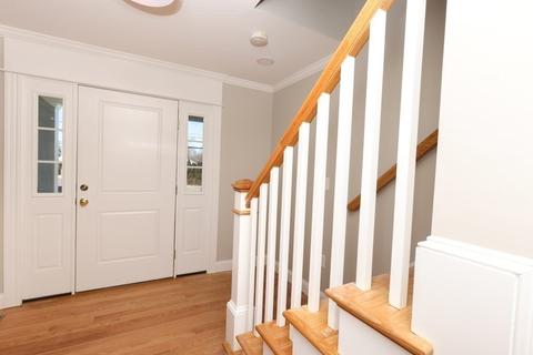 6 Chace St, Fall River, MA 02724 photo 4