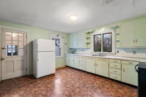 108 Ash St, Danvers, MA 01923 photo 16