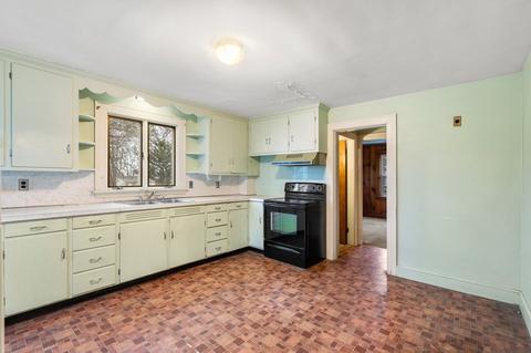 108 Ash St, Danvers, MA 01923 photo 17
