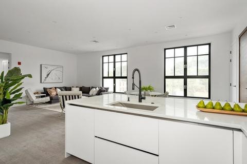 8 Leverett #5, Brookline, MA 02445 photo 14