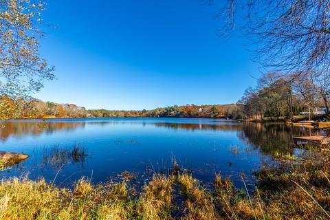 16 Blueberry Rd, Bourne, MA 02532 photo 3
