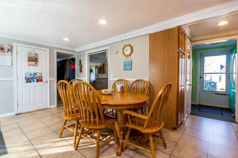 16 Blueberry Rd, Bourne, MA 02532 photo 9
