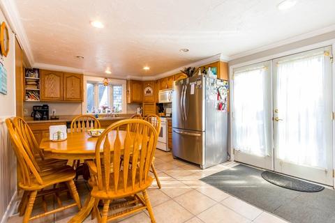 16 Blueberry Rd, Bourne, MA 02532 photo 8
