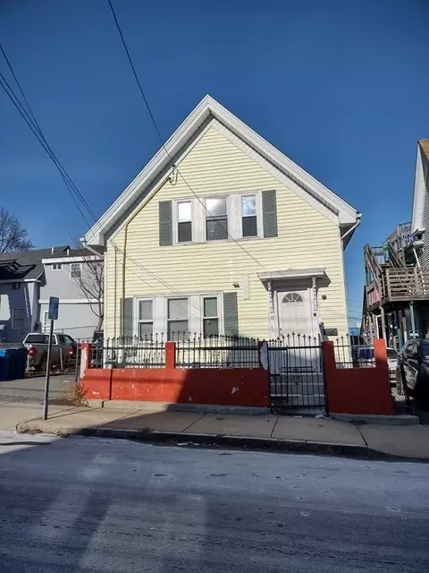 19 Cedar St, Lawrence, MA 01841