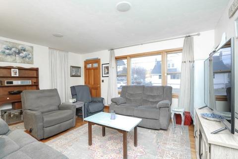 256 Draper St, Springfield, MA 01108 photo 4