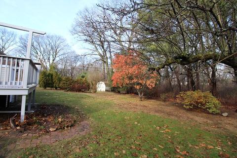 42 Longmeadow Rd, Beverly, MA 01915 photo 5