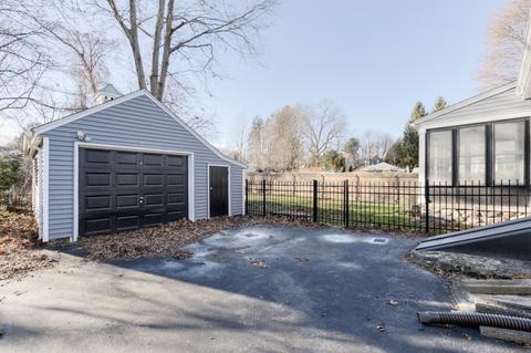 14 Calumet Ave, Worcester, MA 01606 photo 5