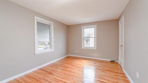 33 Bernard St, Springfield, MA 01109 photo 8