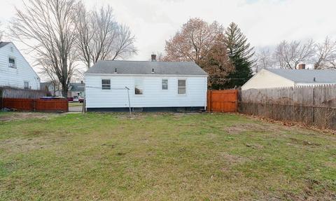 33 Bernard St, Springfield, MA 01109 photo 15