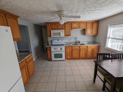 12 Vecchia St #B, Webster, MA 01570 photo 14