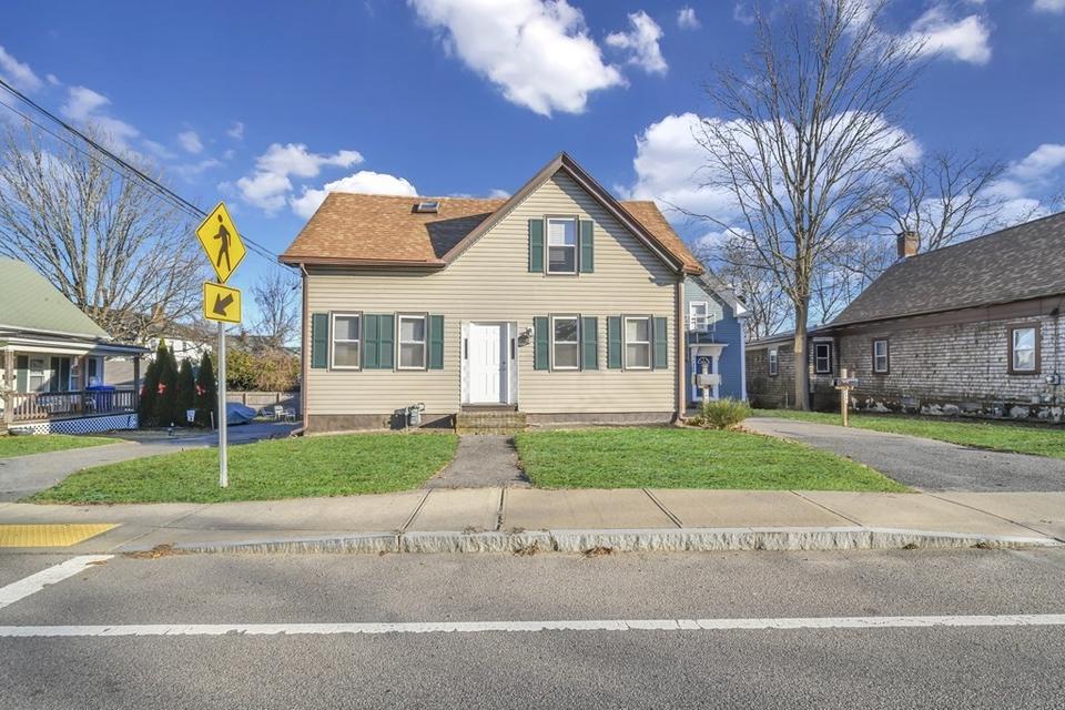 248 Somerset Ave, Taunton, MA 02780 21 Photos Movoto