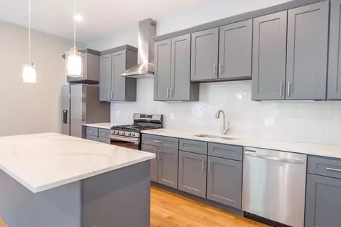 181 Cowper #302, Boston, MA 02128