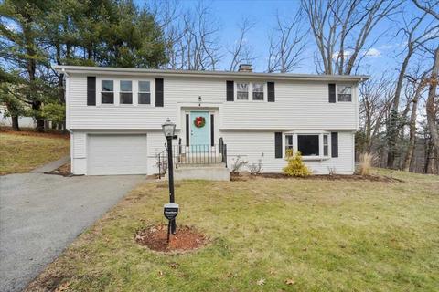 4 Venus Dr, Worcester, MA 01605 photo 1