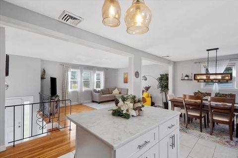 4 Venus Dr, Worcester, MA 01605 photo 10
