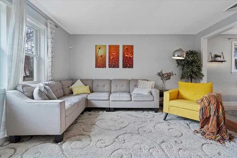 4 Venus Dr, Worcester, MA 01605 photo 6