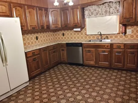 44 Morton St, Fall River, MA 02720 photo 5
