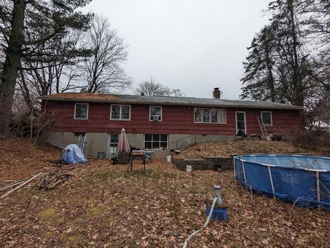 27 Hearthstone Ter, Chicopee, MA 01020 photo 5
