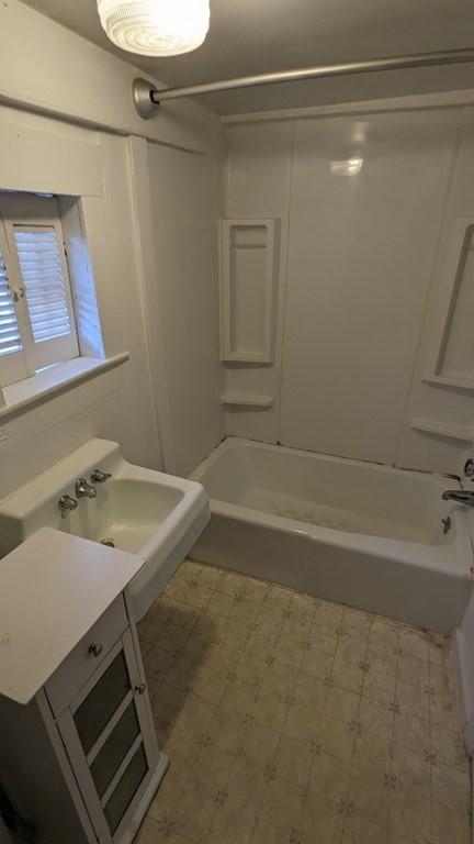 4 Cross St, Gloucester, MA 01930 photo 24