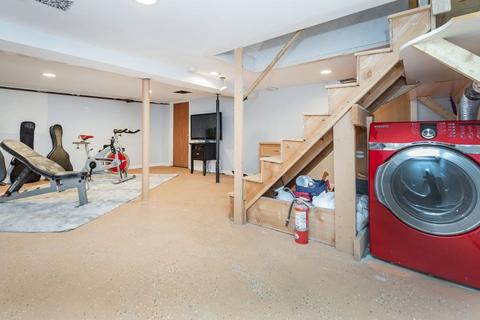 55 Eustis Ave, Lowell, MA 01850 photo 23