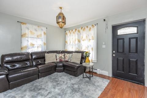 55 Eustis Ave, Lowell, MA 01850 photo 4