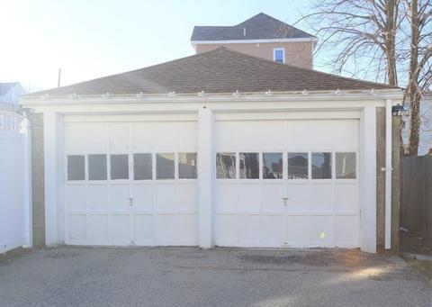 563 King Philip St, Fall River, MA 02724 photo 4