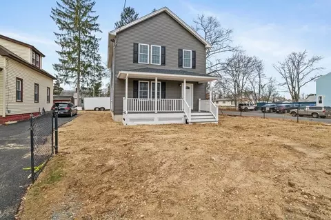 70 Wrentham Rd, Springfield, MA 01119 photo 1