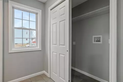 70 Wrentham Rd, Springfield, MA 01119 photo 13