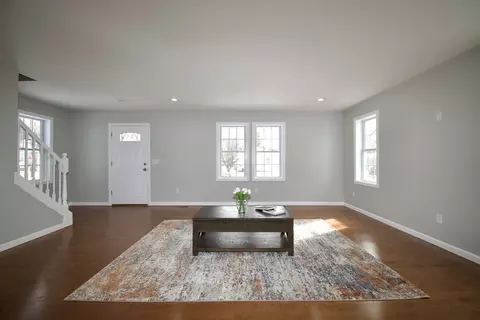 70 Wrentham Rd, Springfield, MA 01119 photo 10