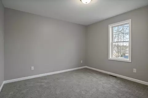 70 Wrentham Rd, Springfield, MA 01119 photo 25