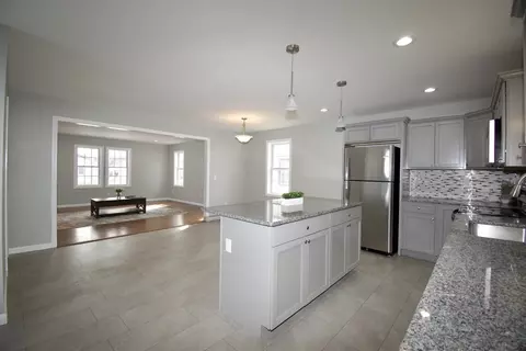 70 Wrentham Rd, Springfield, MA 01119 photo 5