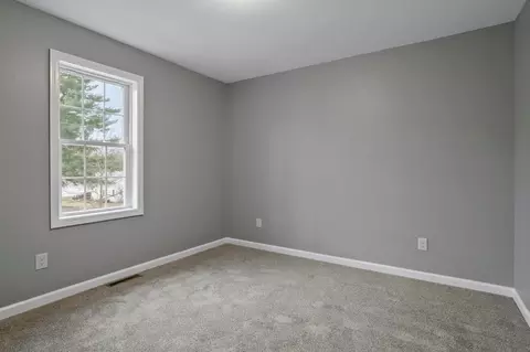 70 Wrentham Rd, Springfield, MA 01119 photo 22