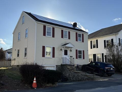 7 Acton St, Worcester, MA 01604 photo 2