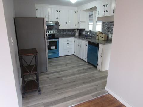 29 Dennis St, Springfield, MA 01118 photo 5