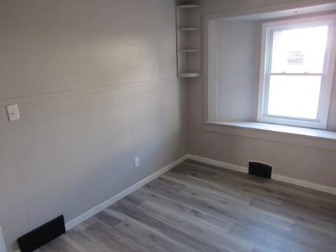 29 Dennis St, Springfield, MA 01118 photo 10